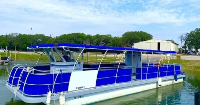 Miss Teena Party Boat thumbnail 3